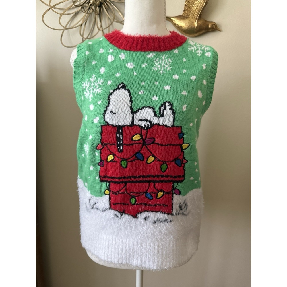 Peanuts Snoopy Christmas Sweater Vest Women's Small Green Doghouse Holiday Flaw